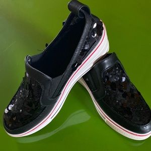 Super cute sequin platforms